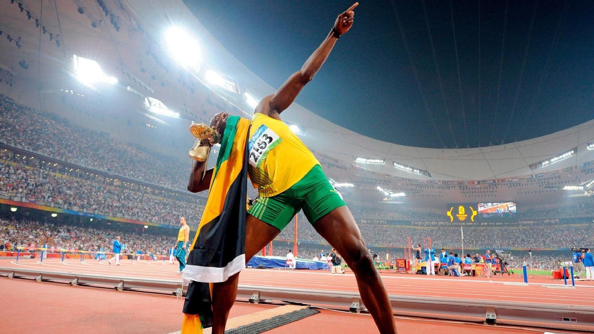 魏登费勒深情回忆，与莱万并肩作战是命运馈赠，永远支持这位传奇