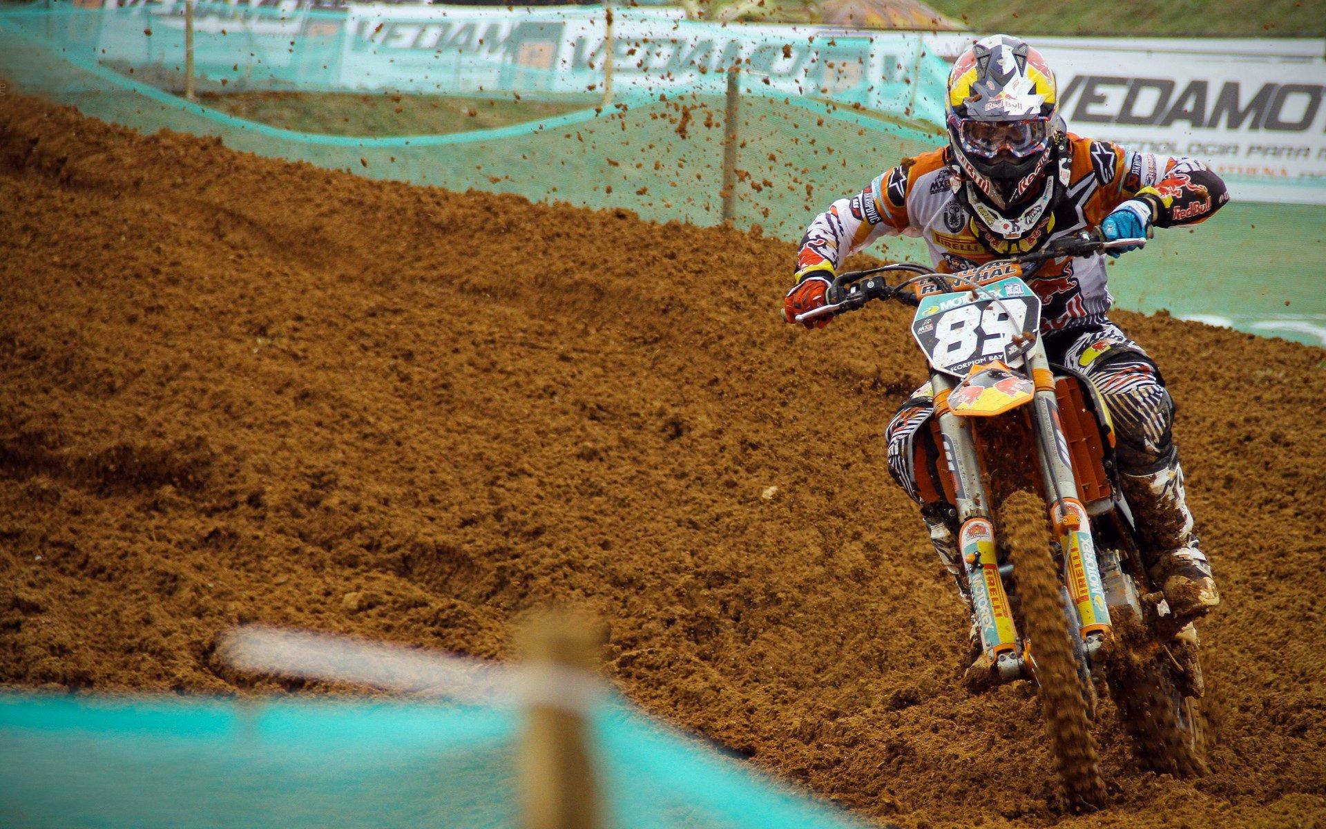 揭幕战6比0奠定基调，拜仁的对手只有自己