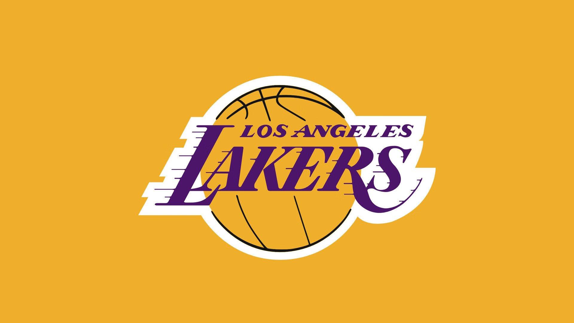 深夜钻研录像至凌晨四点，詹姆斯专注团队协作获戴维斯力挺，湖人双核无间默契成冲冠基石