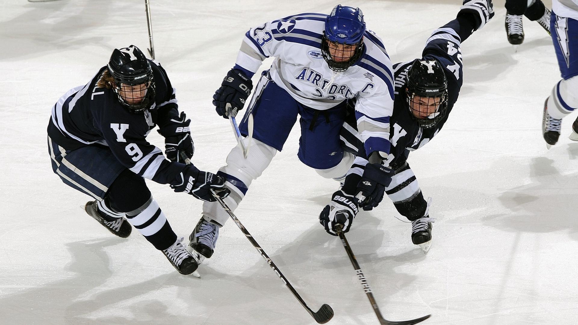 英超争冠格局生变，曼城利物浦显露疲态，北伦敦双雄或趁势拉开差距